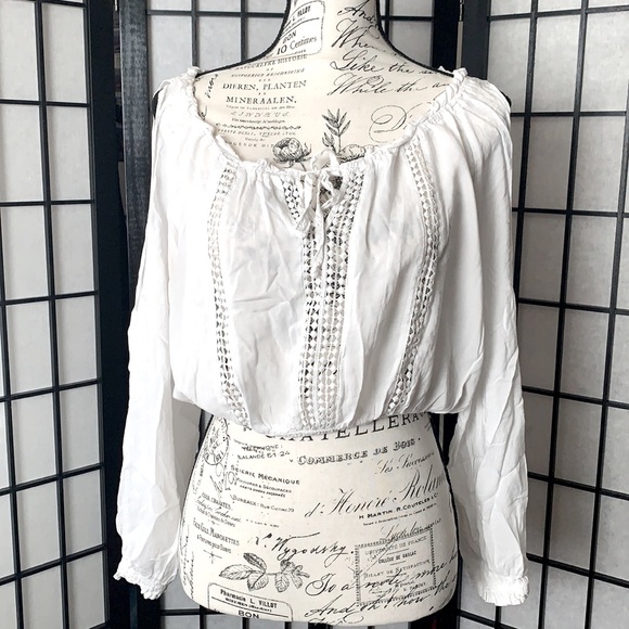 Divided Tops - DIVIDED White Peasant Blouse